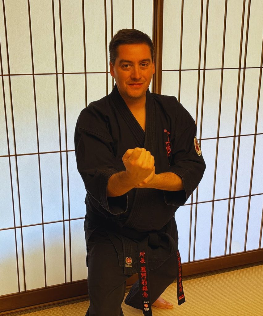 Lionel Reynaud Enseignant référrent de Tenshinkai France est aussi professeur de karate d'Okinawa (Ecole Uechi-ryu)
